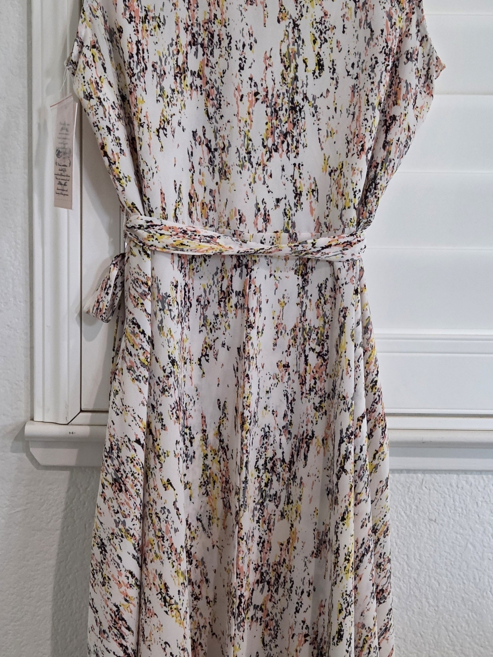 Nanette Lepore Women’s Size 10 Sleeveless Belted Midi Dress Pink Abstract Print - Picture 2 of 7